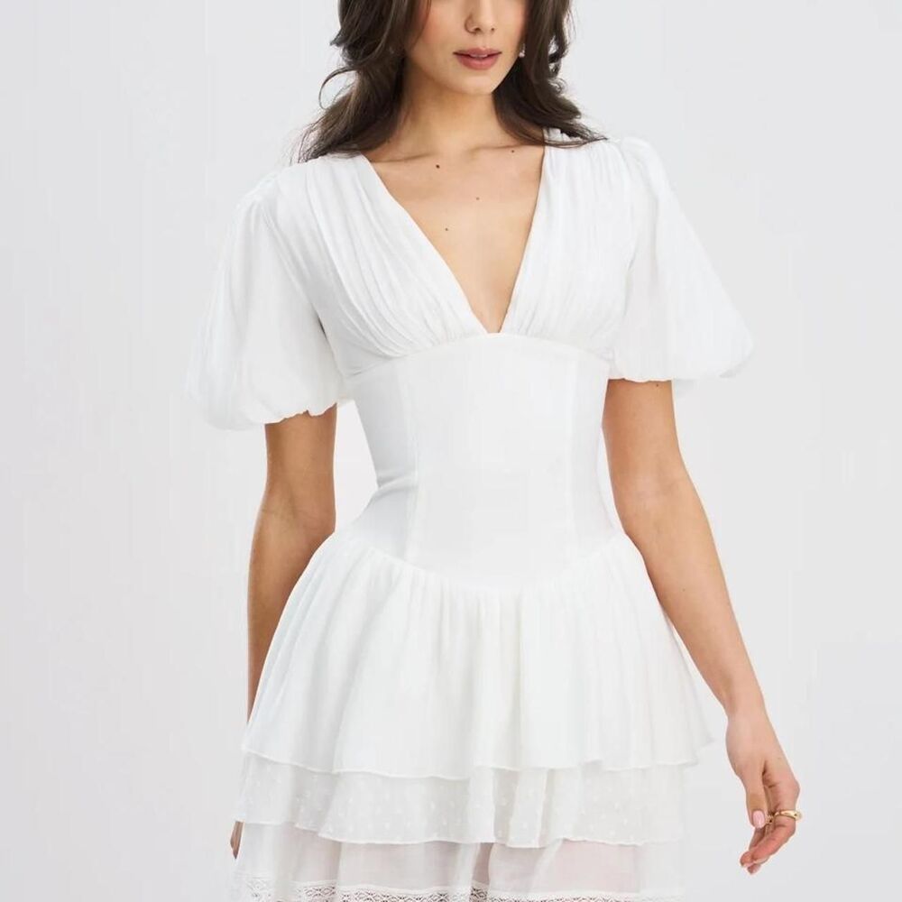 🤍 Miss Circle “Caitlyn” White Bubble Sleeve Corset Layered Mini Dress 🤍